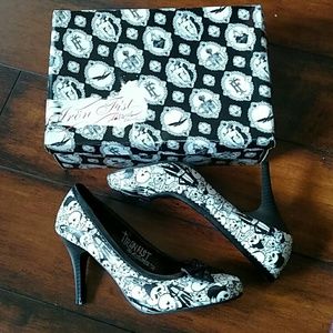 Iron Fist pinup rockabilly skull skeleton heels